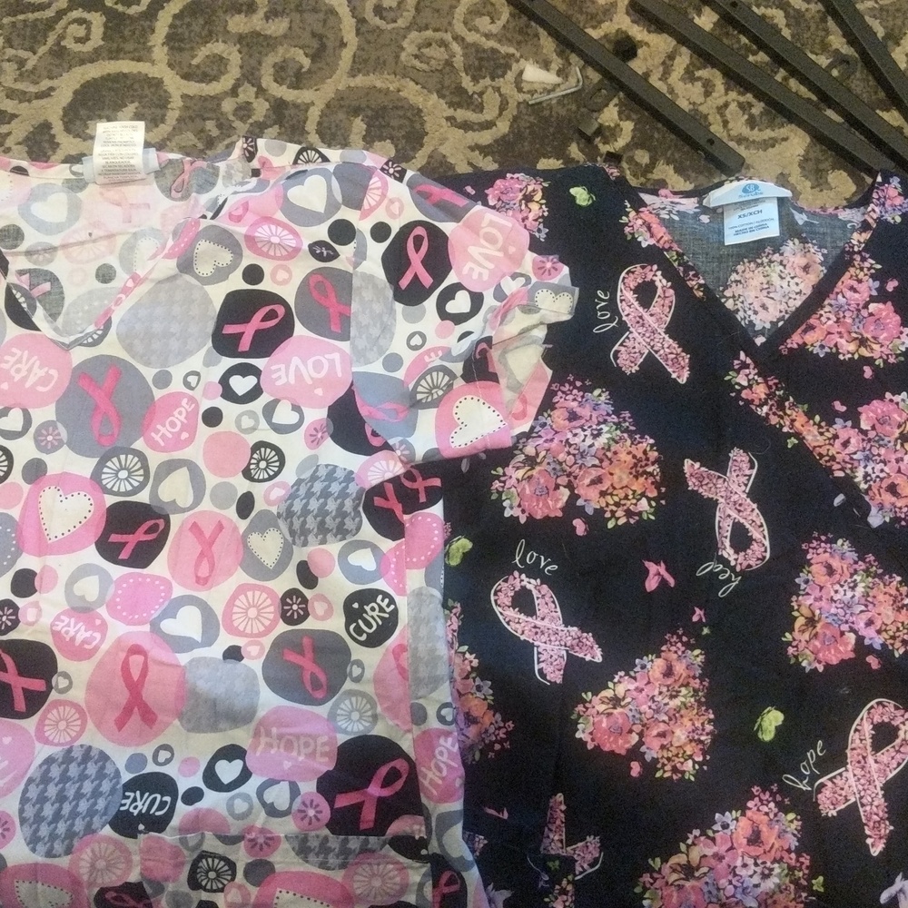 Lot of 2 Scrubstar scrub tops size xs.
